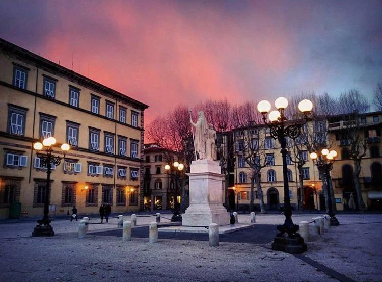 Piazza Napoleone Sweet Apartment ルッカ エクステリア 写真